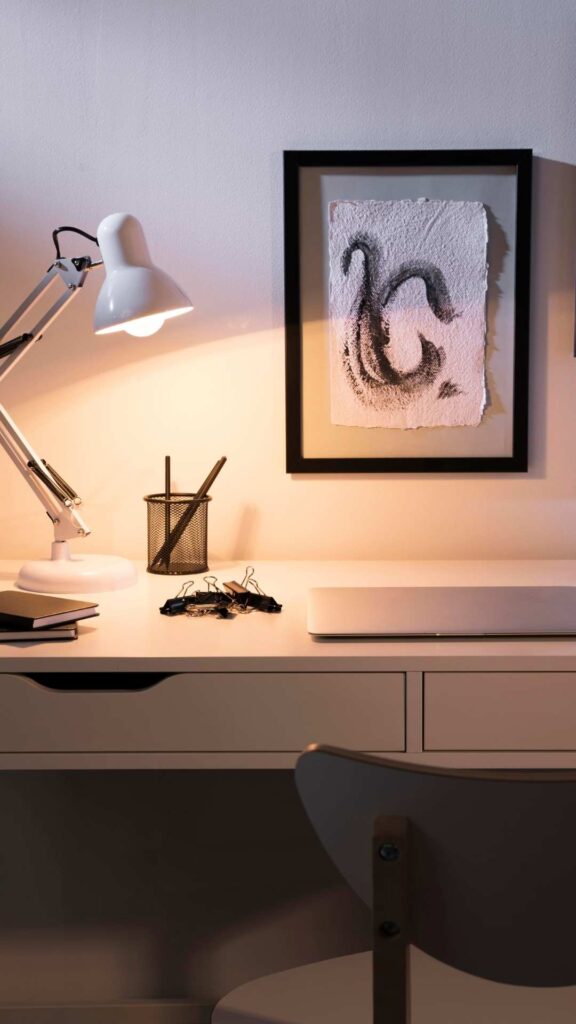 Cubicle Desk Decor Ideas