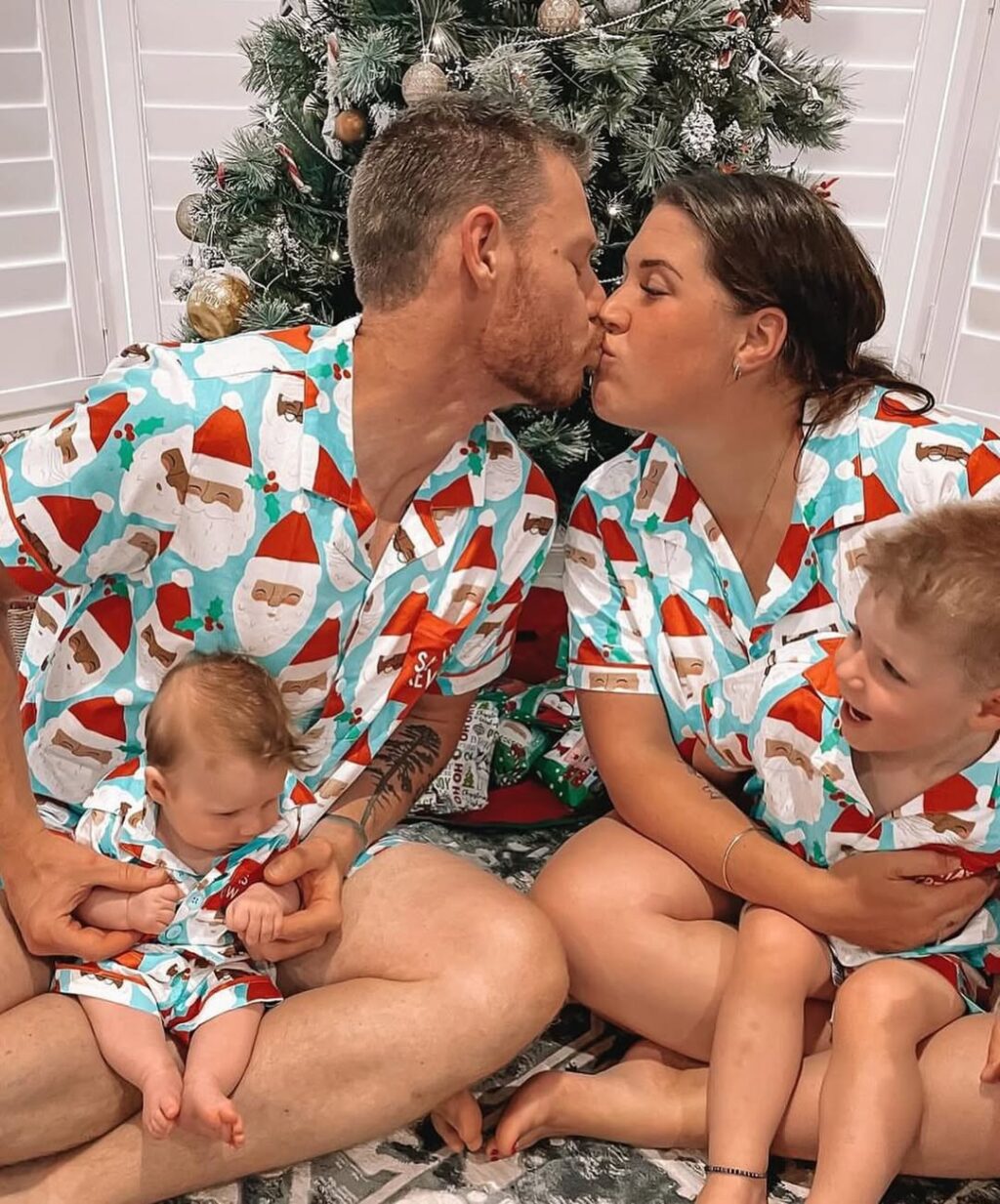 Family Christmas Photo Ideas