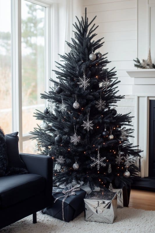 Black Christmas Tree Decorating Ideas
