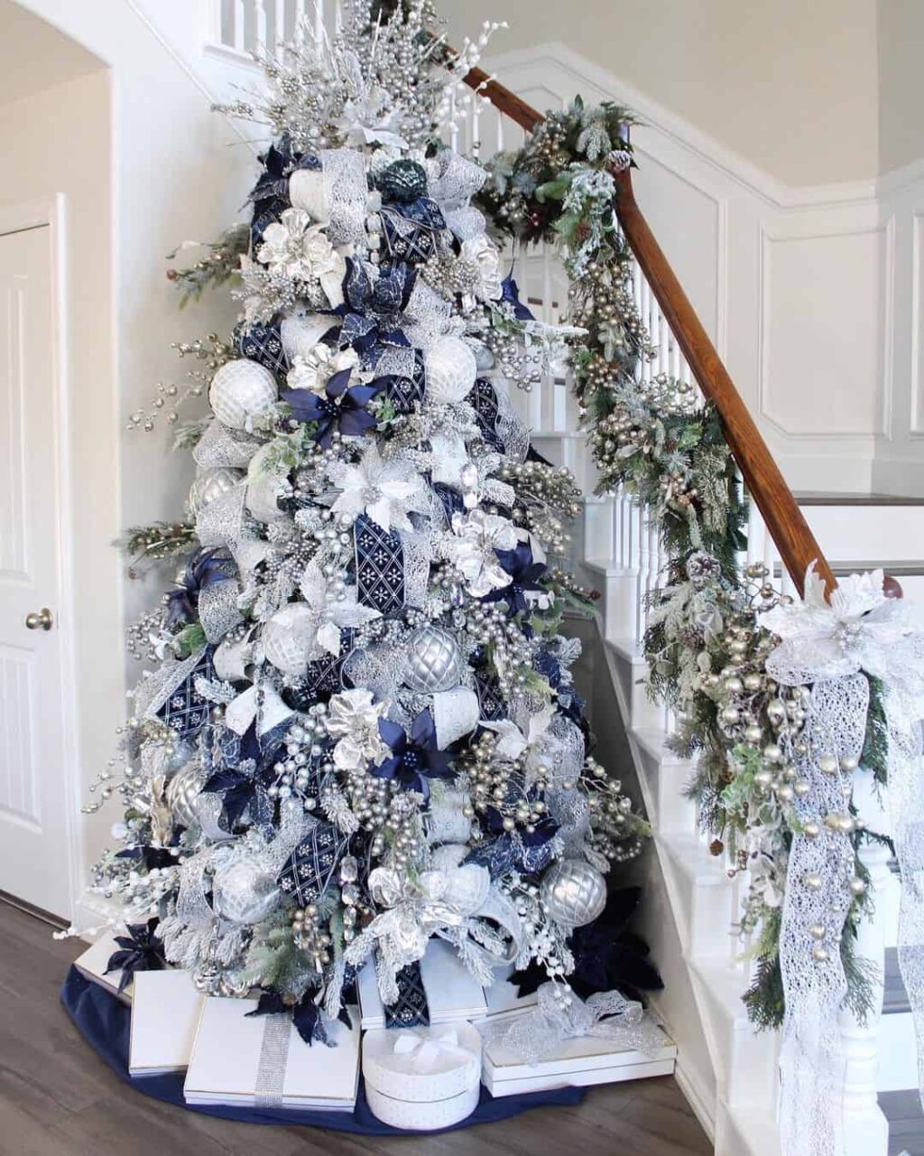 White Tree Christmas Decoration Ideas
